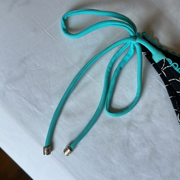 SAHA Strapless Bikini - Picture 3 of 9